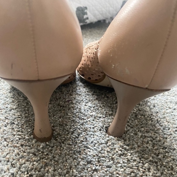 Franco Sarto Authentic short heels are a size 8. - Picture 8 of 9